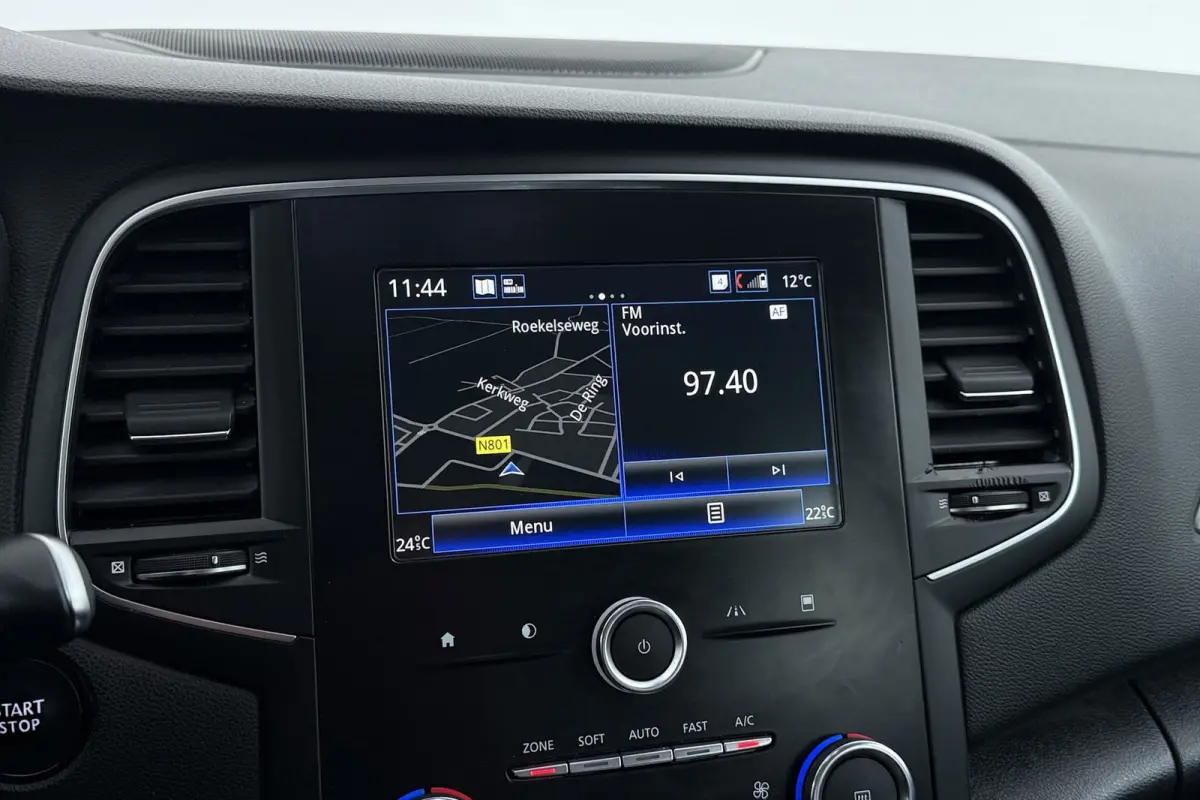 Mégane TCe Limited | Trekhaak | | CarPlay | Leer | Stoelverwarming | Massage | Head-Up |