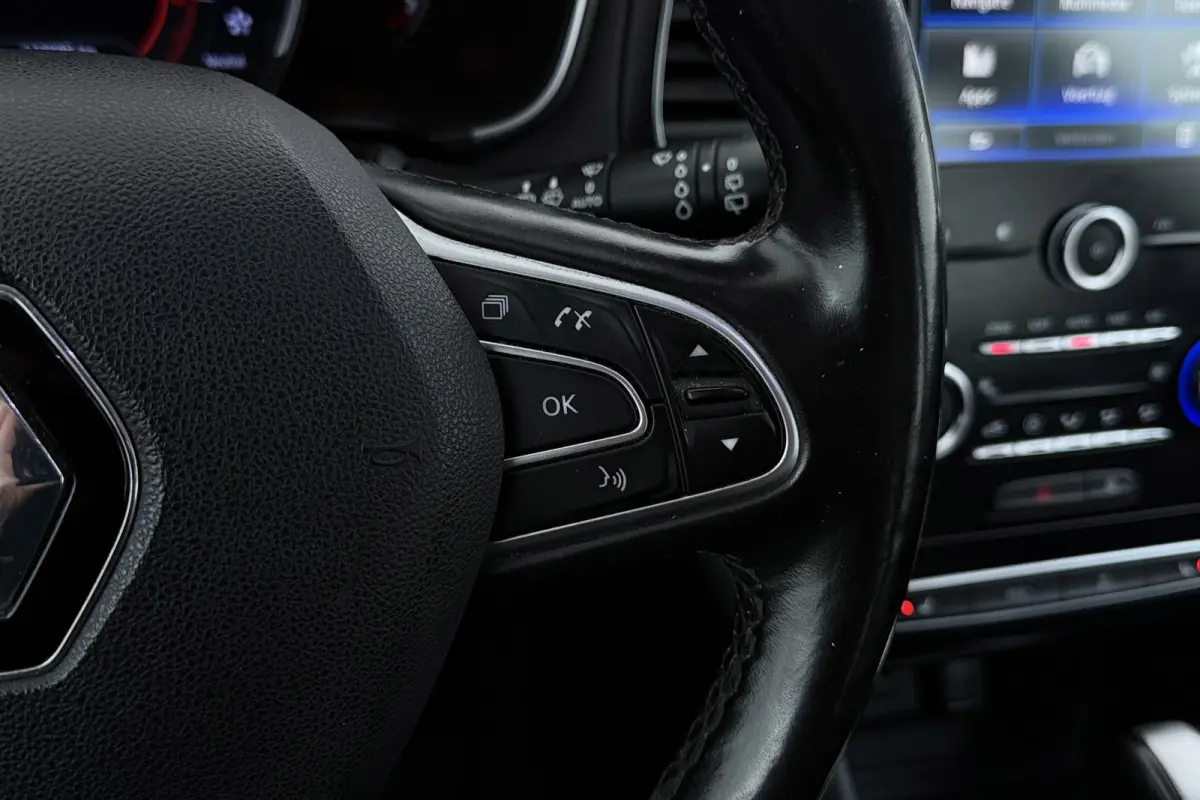 Mégane TCe Limited | Trekhaak | | CarPlay | Leer | Stoelverwarming | Massage | Head-Up |