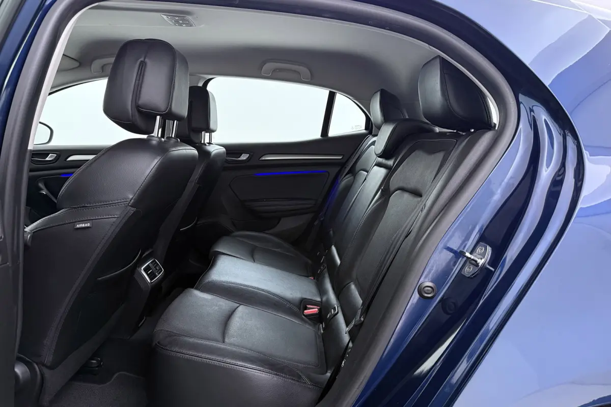 Mégane TCe Limited | Trekhaak | | CarPlay | Leer | Stoelverwarming | Massage | Head-Up |