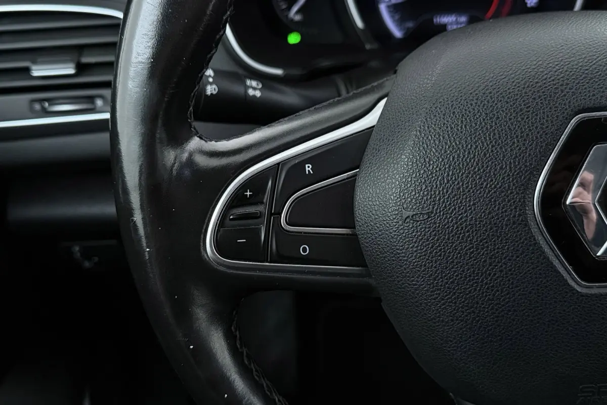 Mégane TCe Limited | Trekhaak | | CarPlay | Leer | Stoelverwarming | Massage | Head-Up |