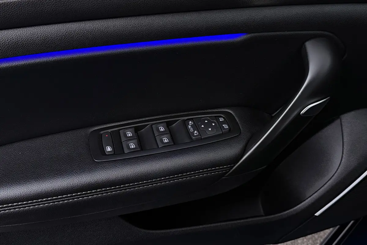 Mégane TCe Limited | Trekhaak | | CarPlay | Leer | Stoelverwarming | Massage | Head-Up |