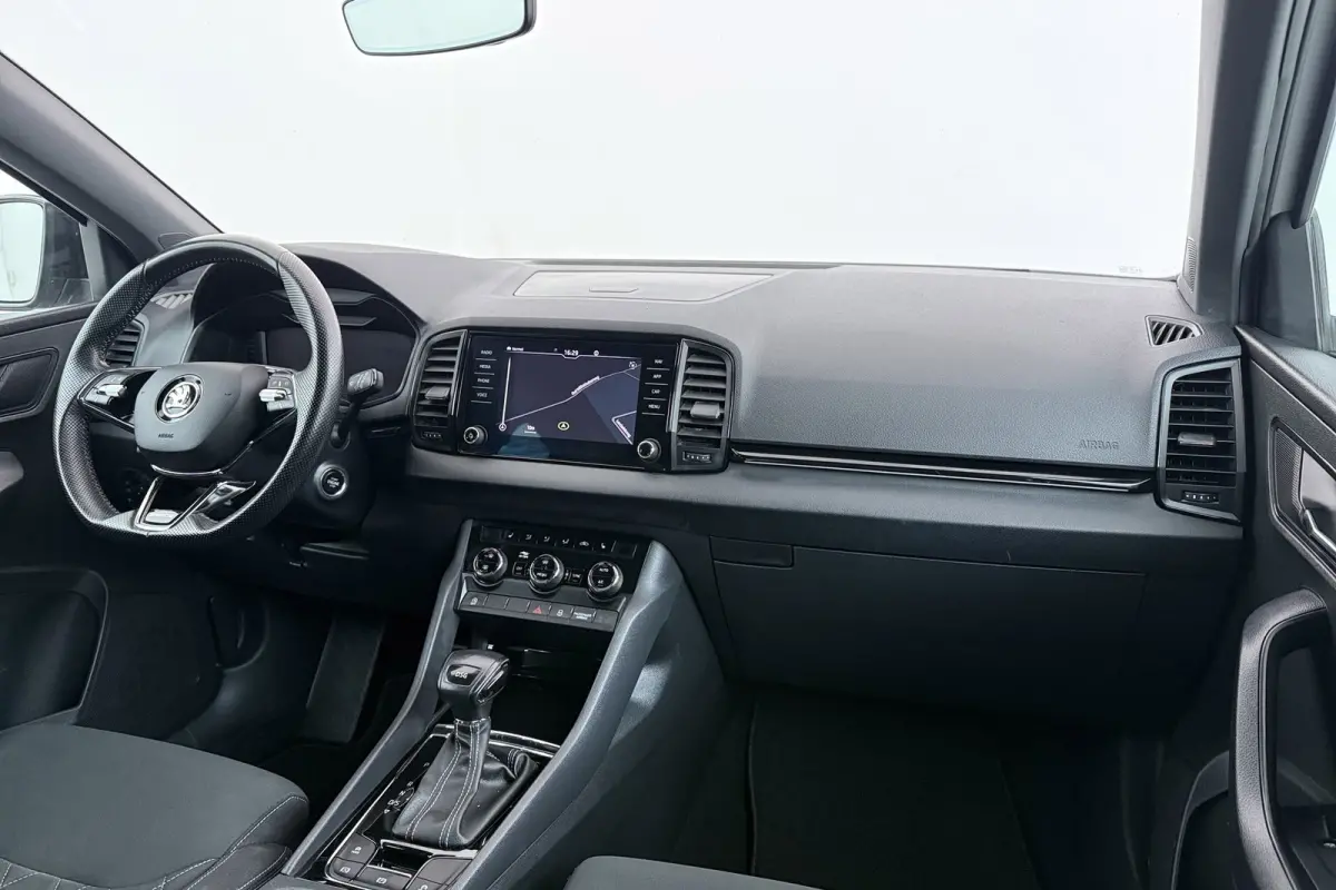 1.5 TSI ACT Sportline Business | Trekhaak | Digital Cockpit | Stoelverwarming | Adap. Cruise | 3-Zone Clima |