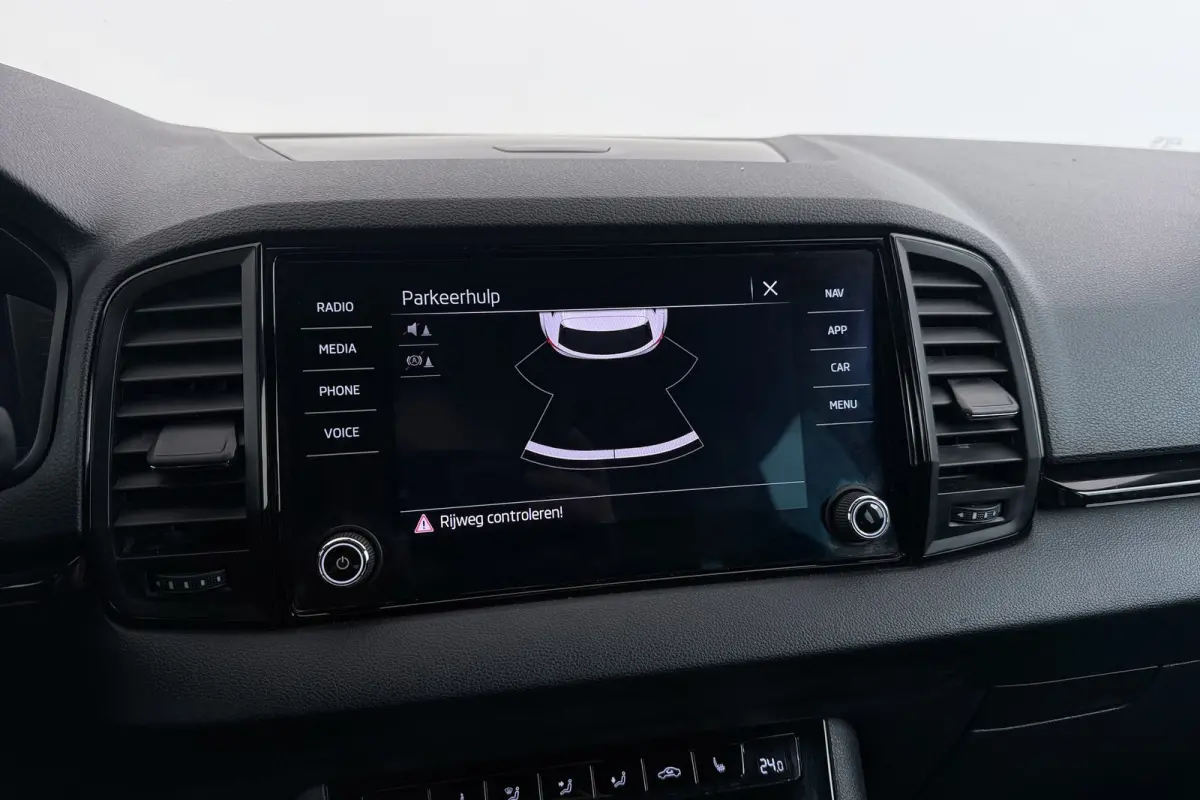1.5 TSI ACT Sportline Business | Trekhaak | Digital Cockpit | Stoelverwarming | Adap. Cruise | 3-Zone Clima |