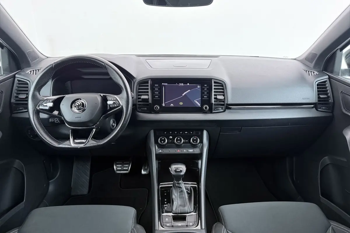 1.5 TSI ACT Sportline Business | Trekhaak | Digital Cockpit | Stoelverwarming | Adap. Cruise | 3-Zone Clima |
