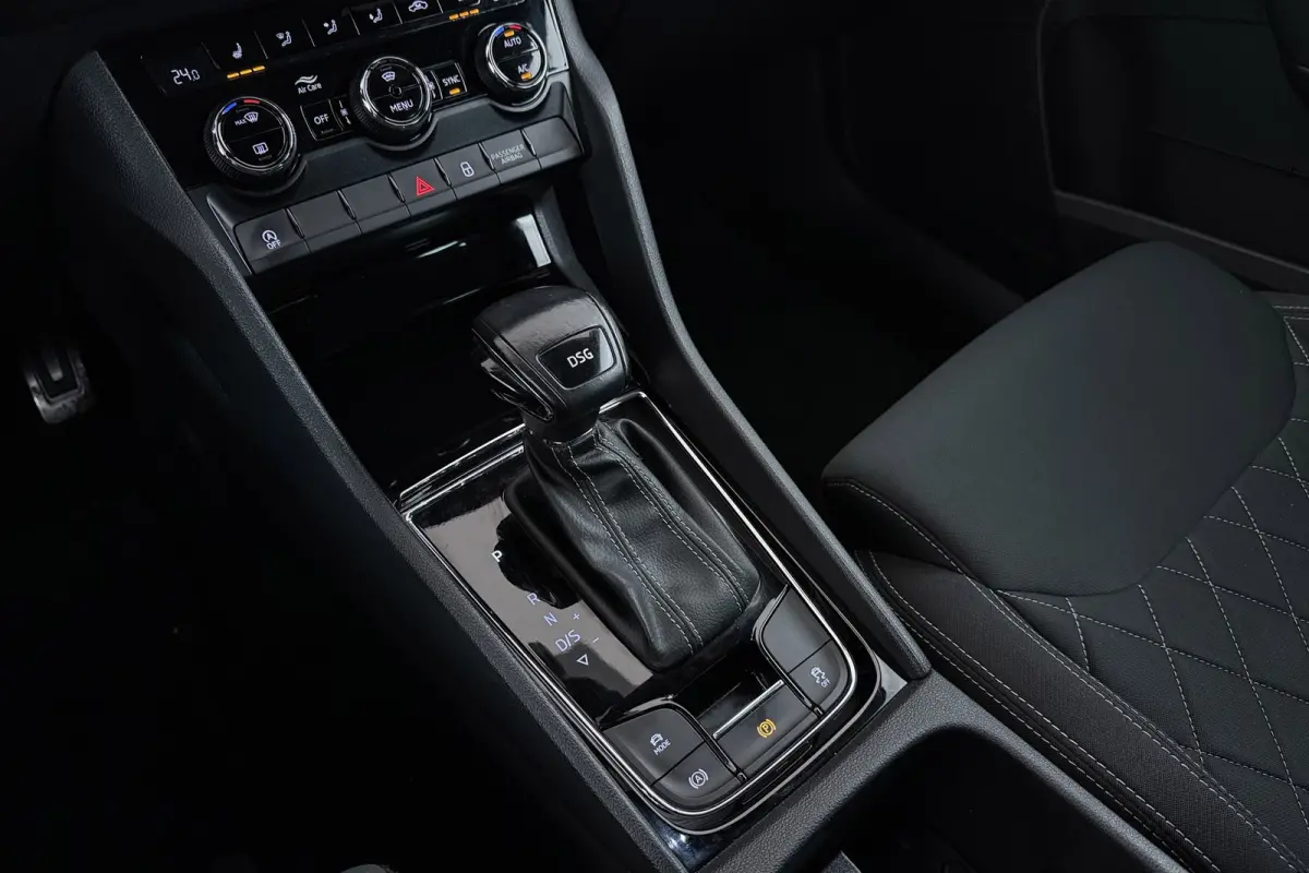 1.5 TSI ACT Sportline Business | Trekhaak | Digital Cockpit | Stoelverwarming | Adap. Cruise | 3-Zone Clima |