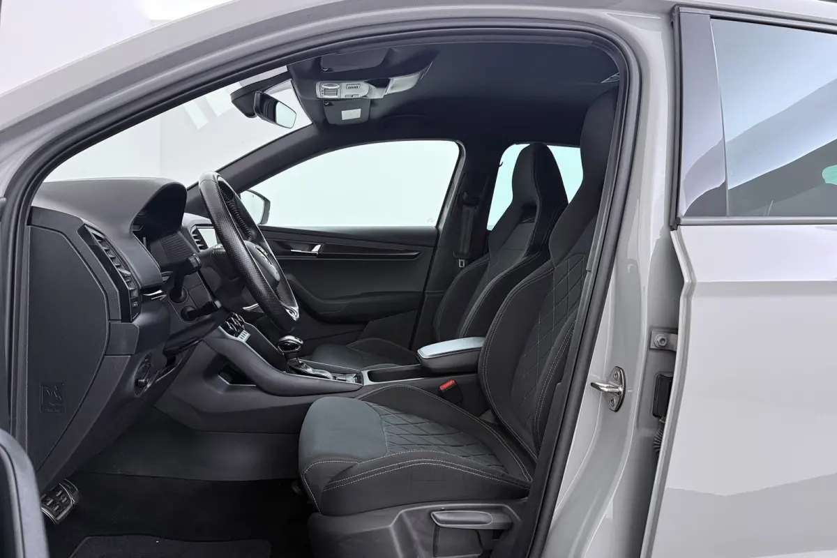 1.5 TSI ACT Sportline Business | Trekhaak | Digital Cockpit | Stoelverwarming | Adap. Cruise | 3-Zone Clima |