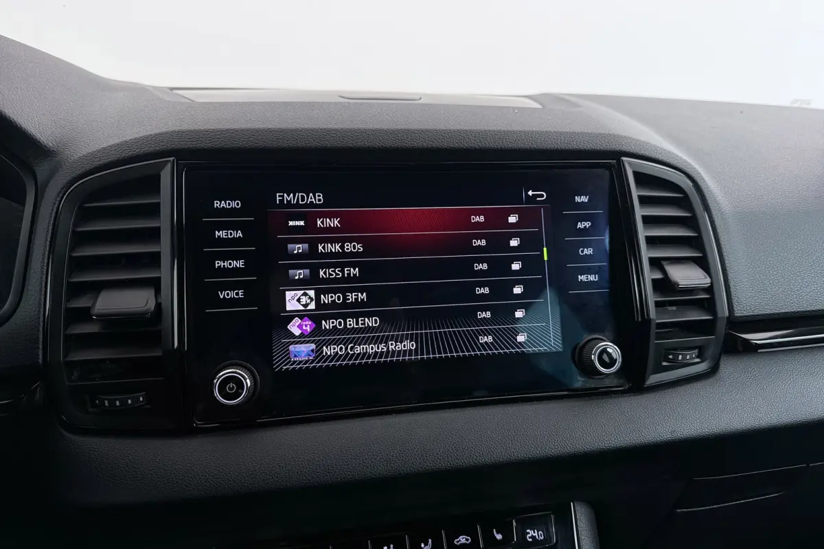 1.5 TSI ACT Sportline Business | Trekhaak | Digital Cockpit | Stoelverwarming | Adap. Cruise | 3-Zone Clima |