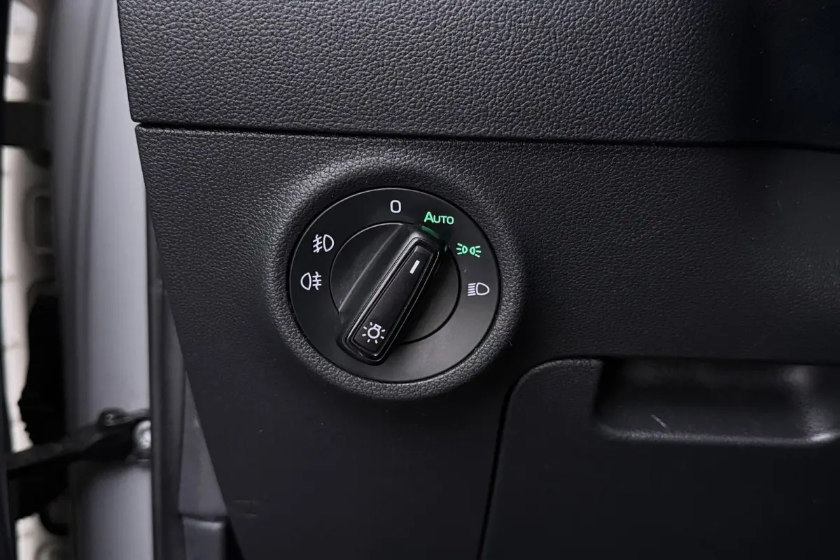 1.5 TSI ACT Sportline Business | Trekhaak | Digital Cockpit | Stoelverwarming | Adap. Cruise | 3-Zone Clima |