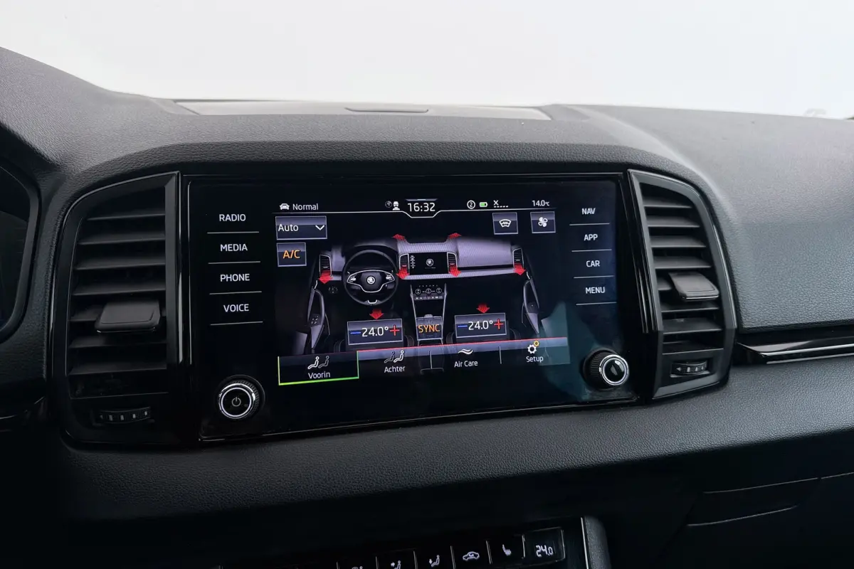 1.5 TSI ACT Sportline Business | Trekhaak | Digital Cockpit | Stoelverwarming | Adap. Cruise | 3-Zone Clima |