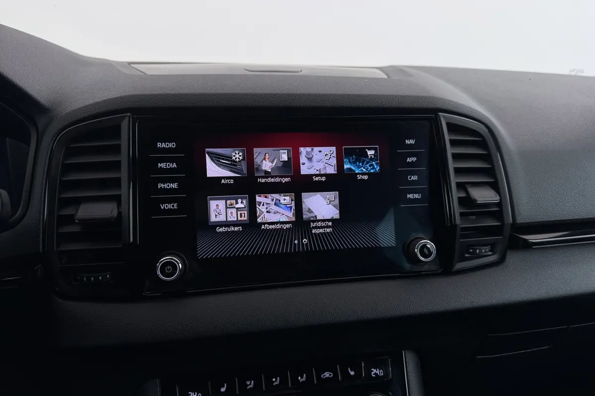 1.5 TSI ACT Sportline Business | Trekhaak | Digital Cockpit | Stoelverwarming | Adap. Cruise | 3-Zone Clima |