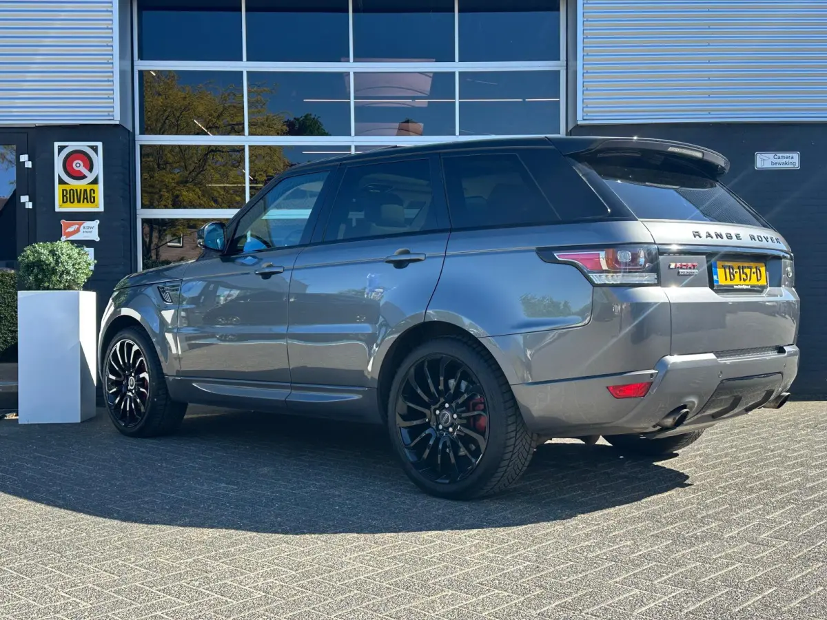 5.0 V8 510 pk Supercharged HSE Dynamic, Two Tone, Pano, Bluetooth, Cruise, Camera, Navi, PDC