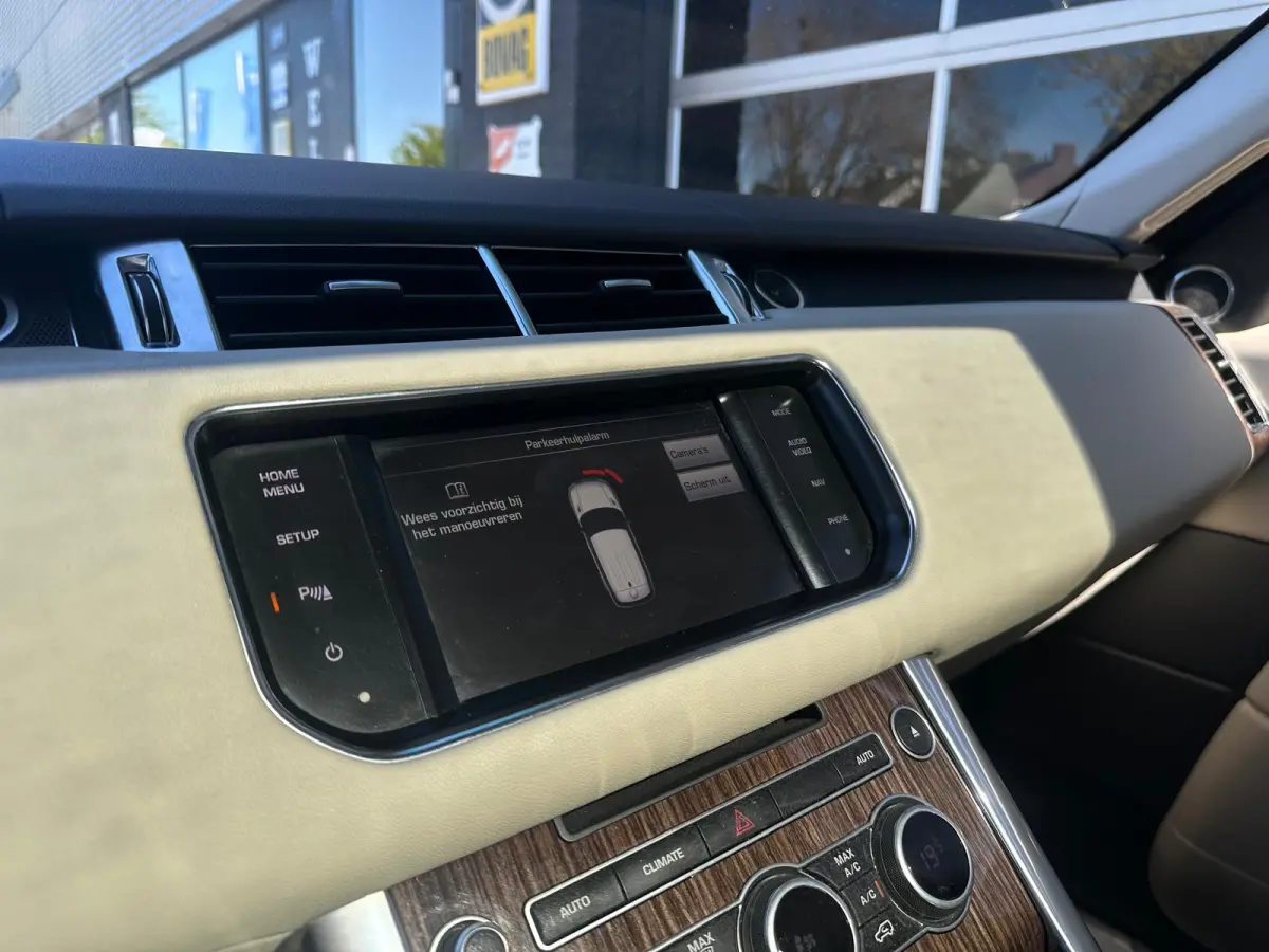 5.0 V8 510 pk Supercharged HSE Dynamic, Two Tone, Pano, Bluetooth, Cruise, Camera, Navi, PDC