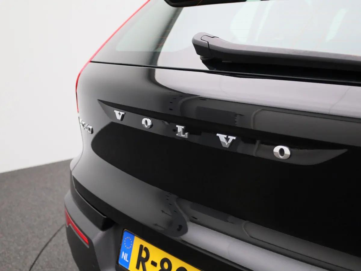 1.5 T3 Momentum | ACHTERUITRIJCAMERA | APPLE CARPLAY | ANDROID AUTO | STOELVERWARMING | STUURWIELVERWARMING | CLIMATE CONTROL | CRUISE CONTROL | NAVIGATIE | DIGITAL COCKPIT | LICHTMETALEN VE
