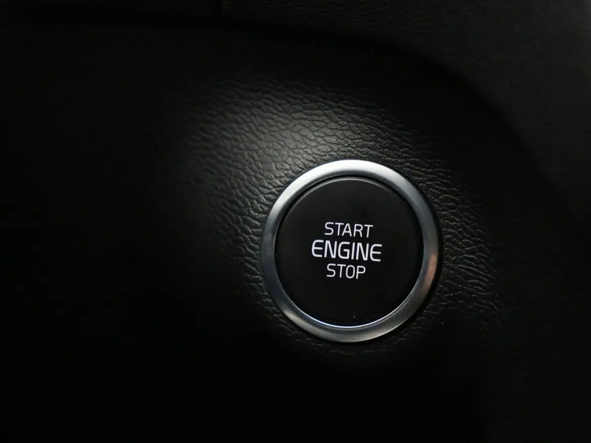 1.5 T3 Momentum | ACHTERUITRIJCAMERA | APPLE CARPLAY | ANDROID AUTO | STOELVERWARMING | STUURWIELVERWARMING | CLIMATE CONTROL | CRUISE CONTROL | NAVIGATIE | DIGITAL COCKPIT | LICHTMETALEN VE