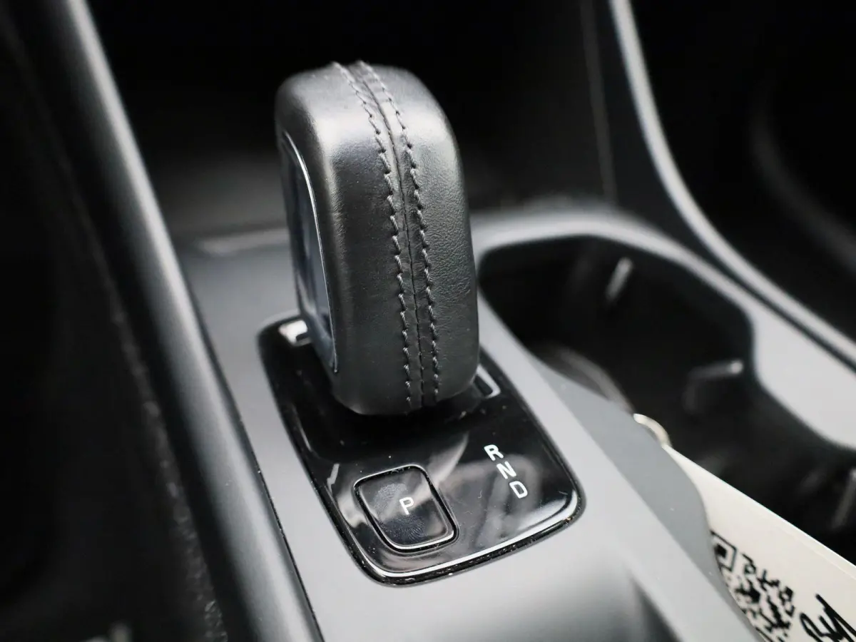 1.5 T3 Momentum | ACHTERUITRIJCAMERA | APPLE CARPLAY | ANDROID AUTO | STOELVERWARMING | STUURWIELVERWARMING | CLIMATE CONTROL | CRUISE CONTROL | NAVIGATIE | DIGITAL COCKPIT | LICHTMETALEN VE