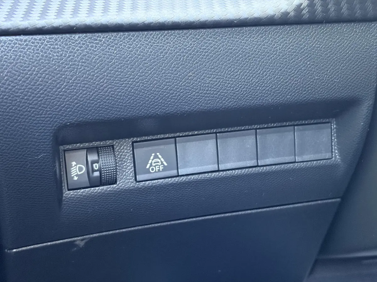 1.2 PureTech Blue Lease Active 2e Eigenaar,Navi,D-riem vv 07-2025,Pdc,Clima,Cruise,Rijstrooksensor,N.A.P,Bj 12-2019,Apk tot 08-2027