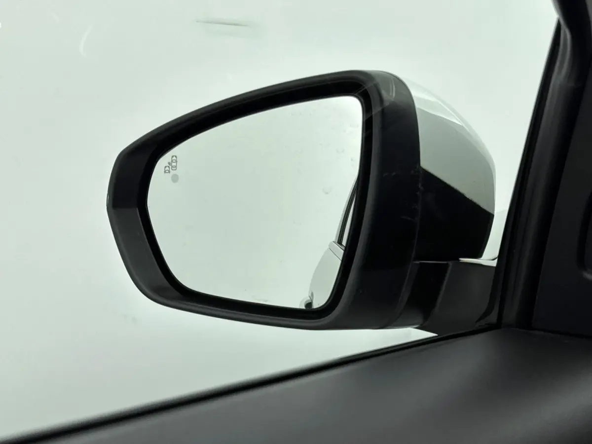 1.2 PureTech Business Plus | Trekhaak | Cruise Control | Achteruitrijcamera | Stoelverwarming | Keyless | Lane Assist | Elekt. stoelverstelling | Carplay |