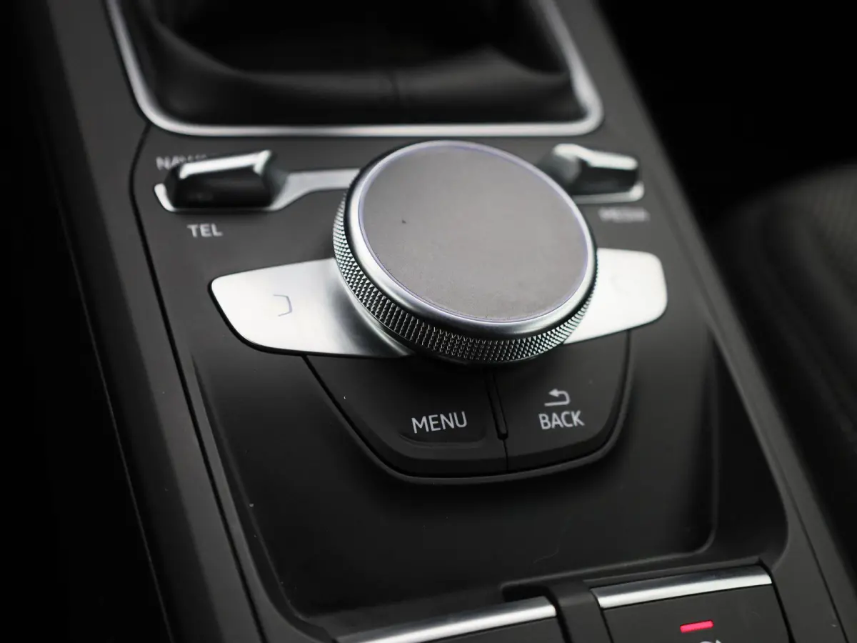 30 TFSI Advanced edition | VIRTUAL COCKPIT | STOELVERWARMING | APPLE CARPLAY - ANDROID AUTO | NAVIGATIE | CRUISE CONTROL | CLIMATE CONTROL |