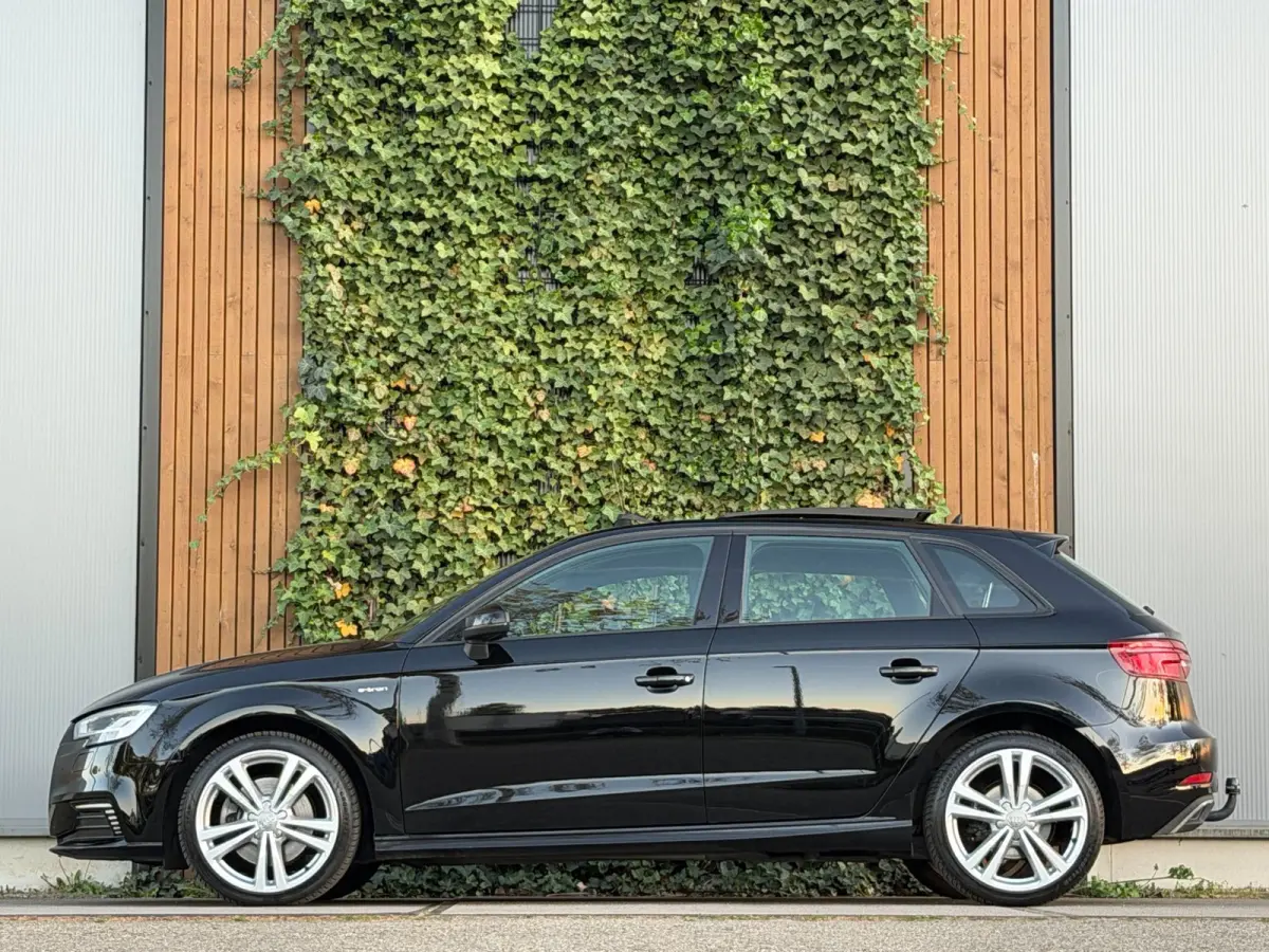 1.4 e-tron S-Line|PANO|TREKHAAK|NAVI