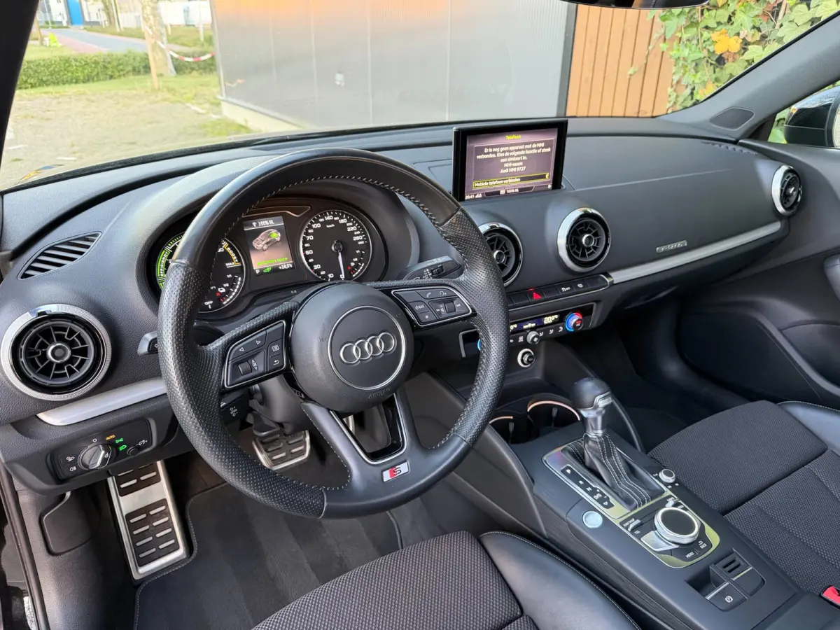 1.4 e-tron S-Line|PANO|TREKHAAK|NAVI