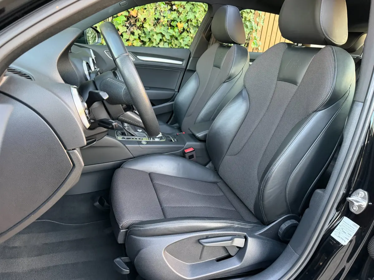 1.4 e-tron S-Line|PANO|TREKHAAK|NAVI