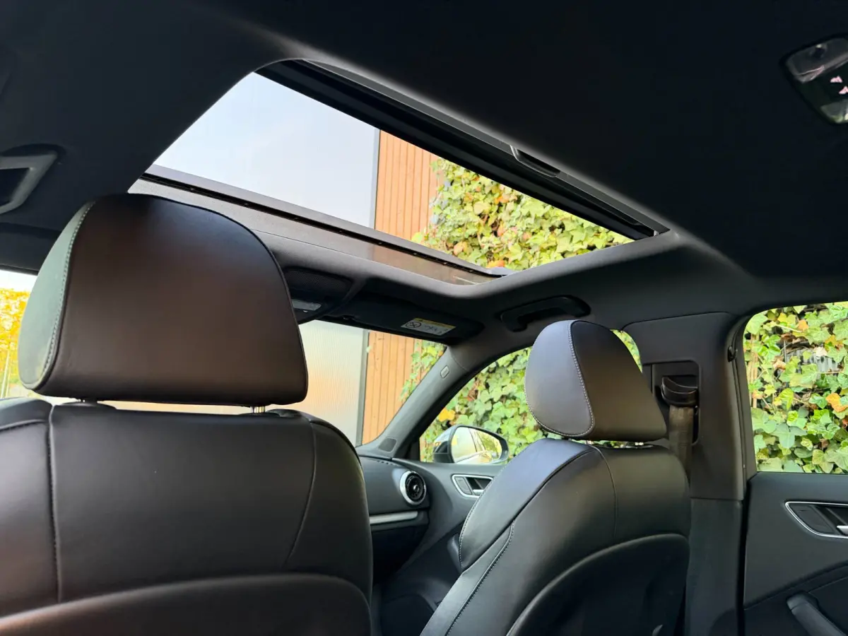 1.4 e-tron S-Line|PANO|TREKHAAK|NAVI