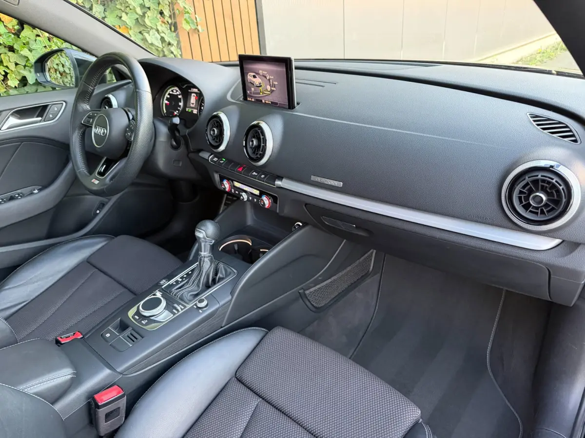 1.4 e-tron S-Line|PANO|TREKHAAK|NAVI