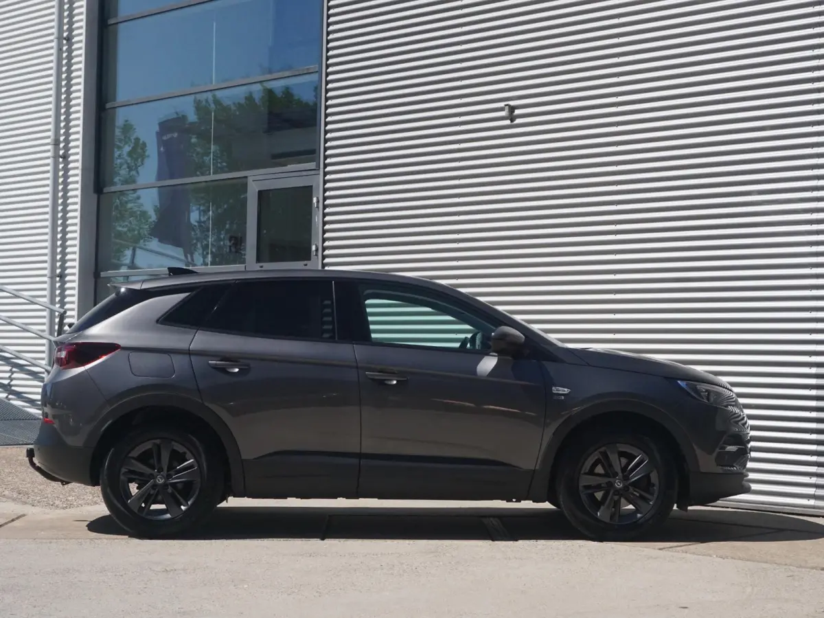 1.2 Turbo 120 Jaar Edition Trekhaak