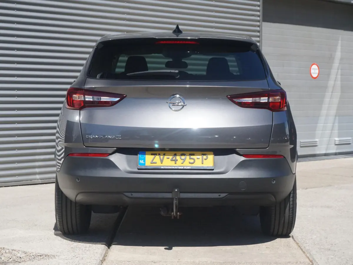 1.2 Turbo 120 Jaar Edition Trekhaak
