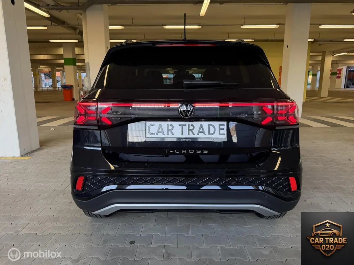1.5 TSI R-Line Black Edition