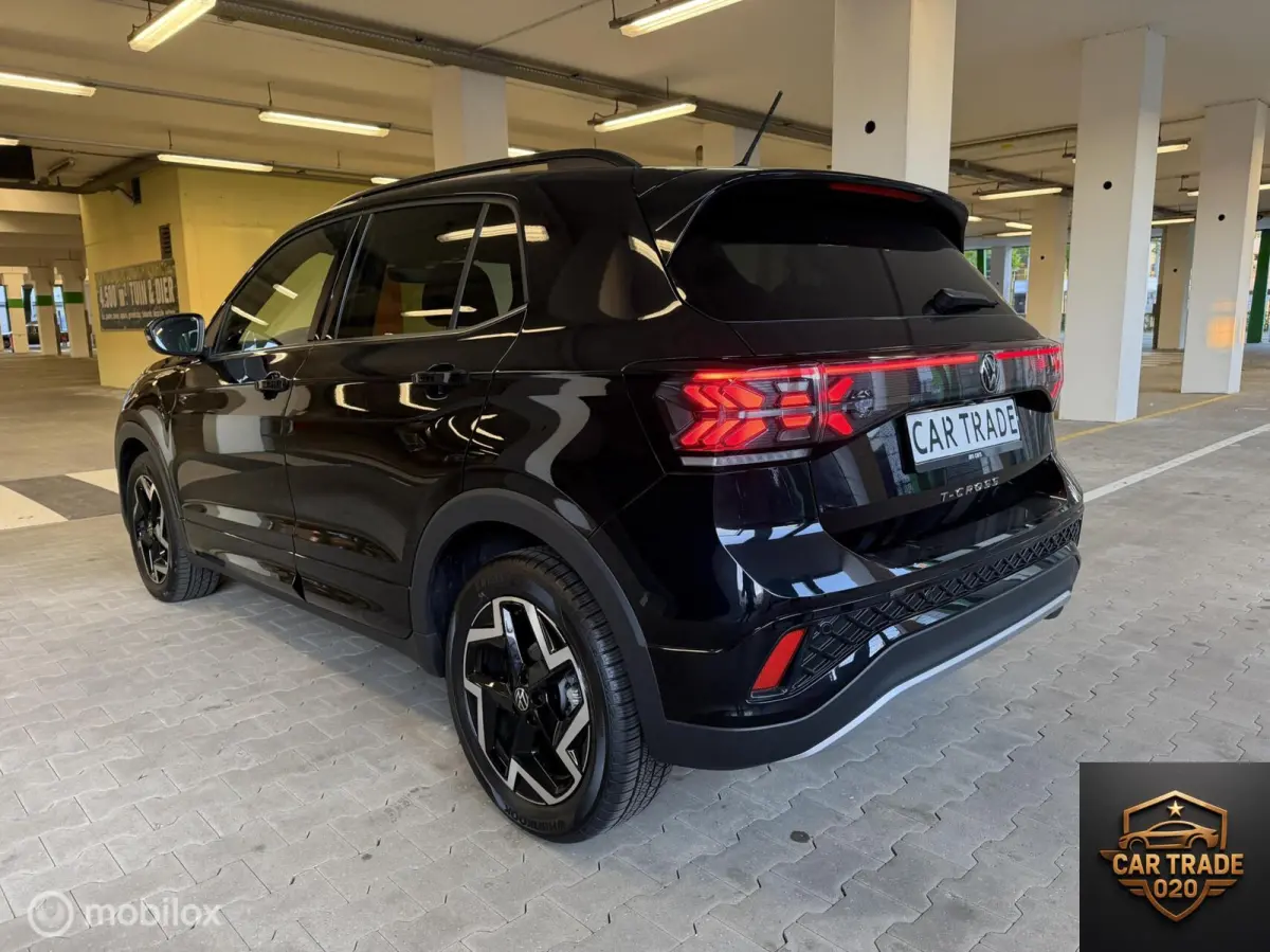 1.5 TSI R-Line Black Edition