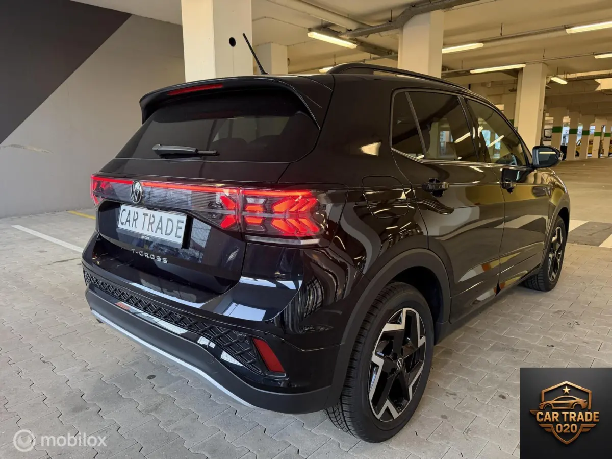 1.5 TSI R-Line Black Edition