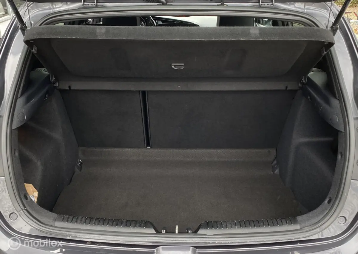 cee'd 1.6 GDI GT 204 PK, NAVI, CAMERA, CRUISE