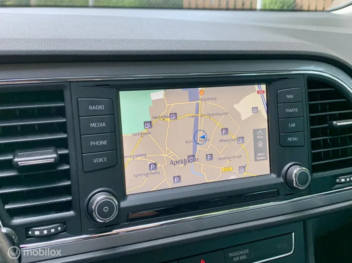 1.4 TSI FR. NAVI, CRUISE, XENON, STOELVERWARMING.