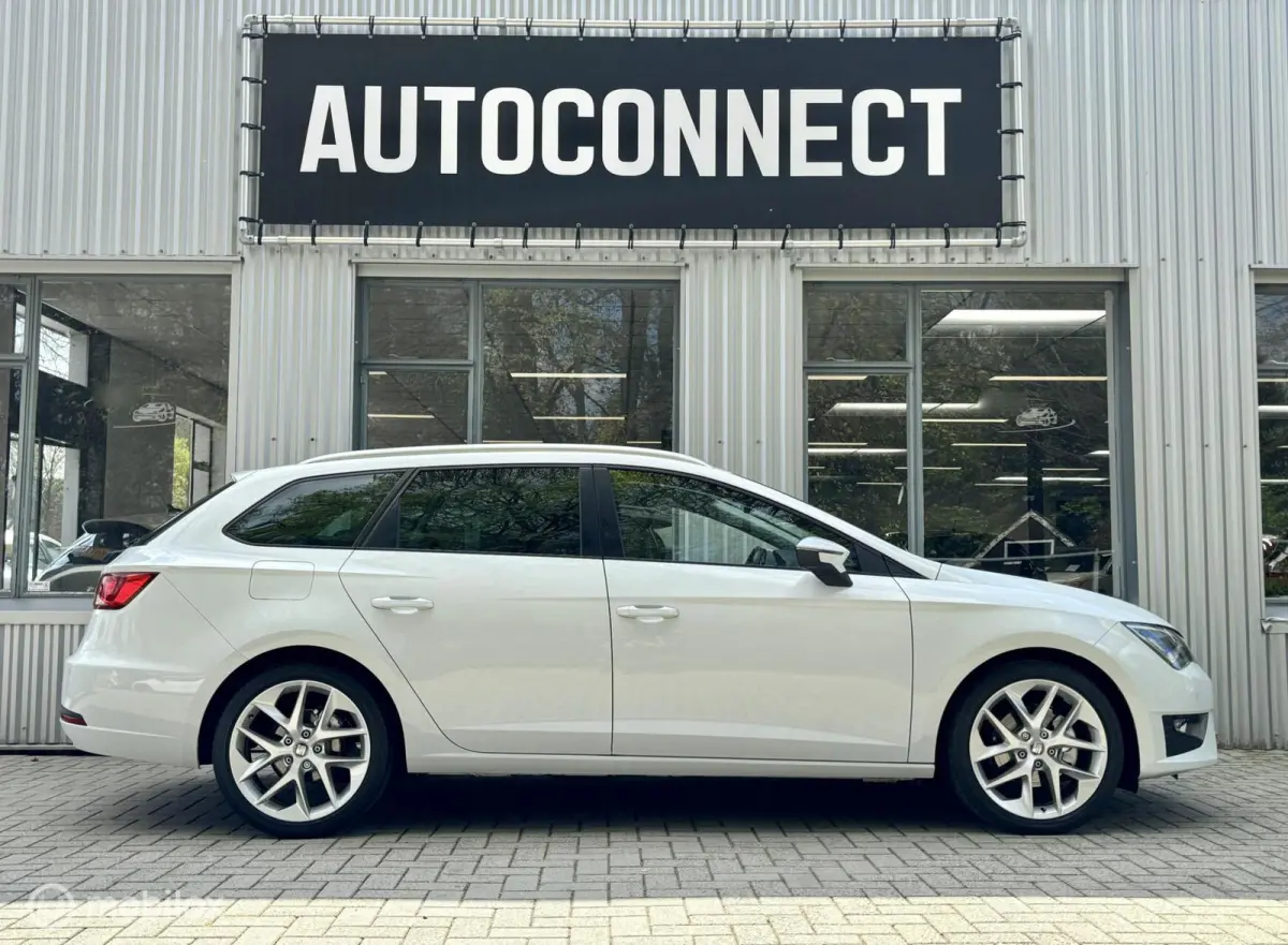 1.4 TSI FR. NAVI, CRUISE, XENON, STOELVERWARMING.