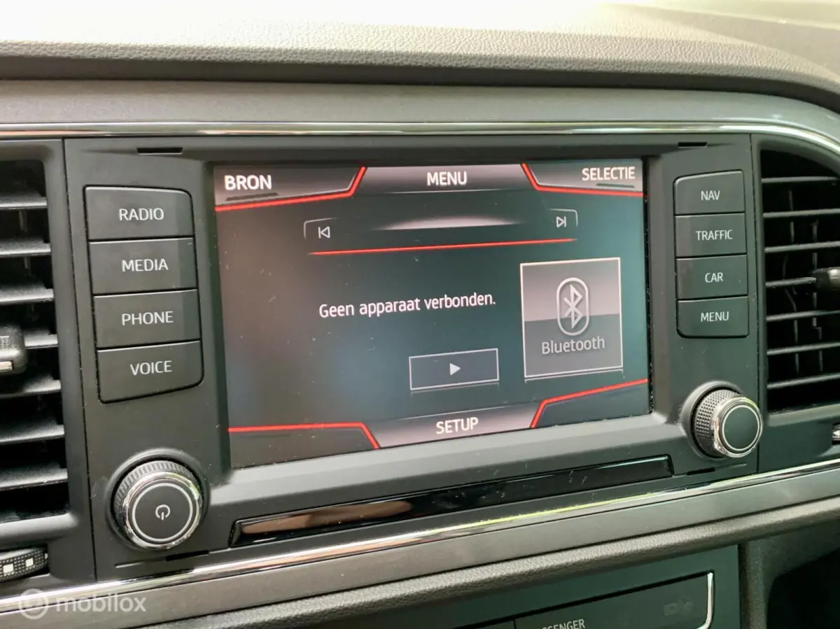 1.4 TSI FR. NAVI, CRUISE, XENON, STOELVERWARMING.