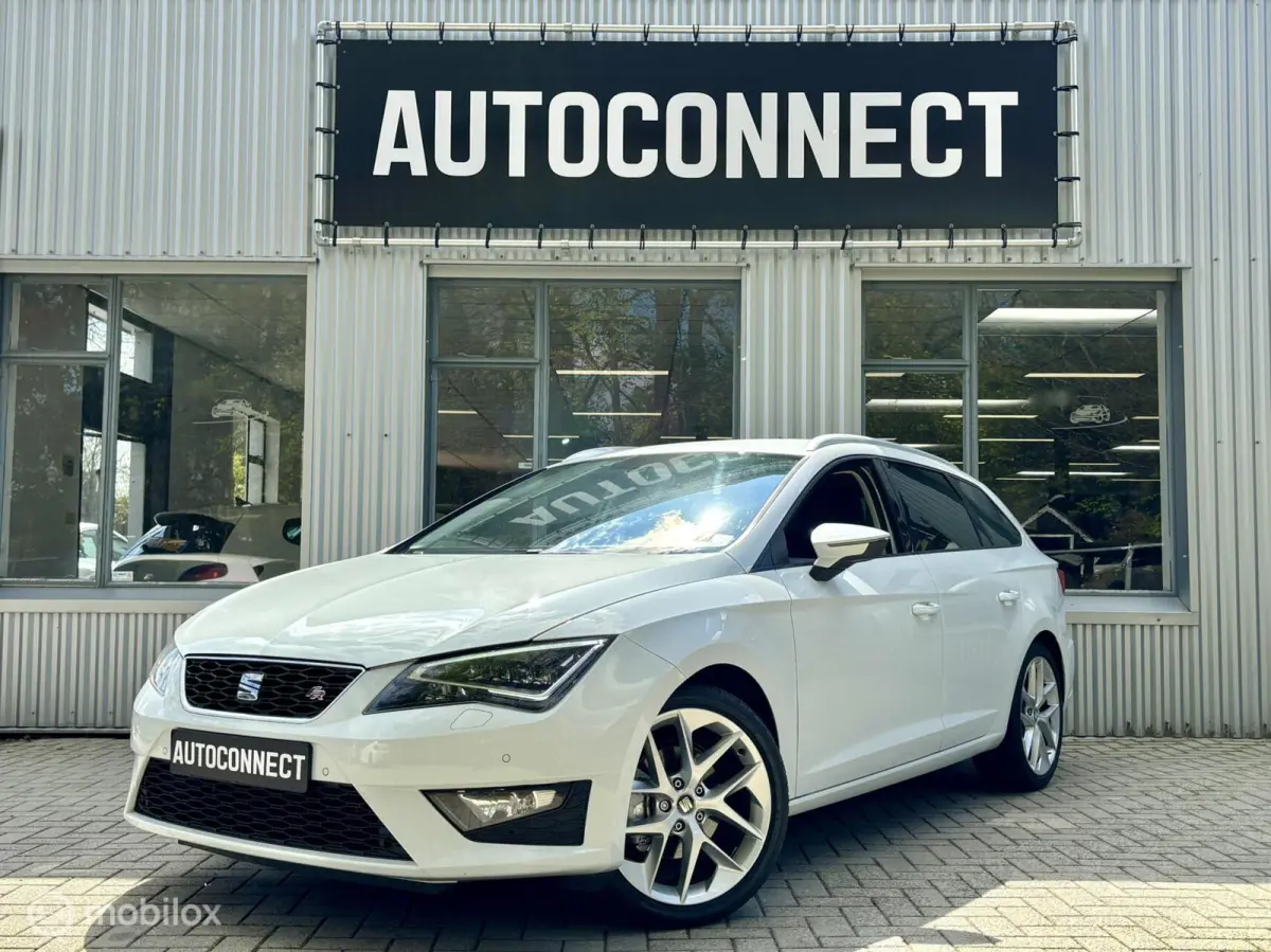 1.4 TSI FR. NAVI, CRUISE, XENON, STOELVERWARMING.