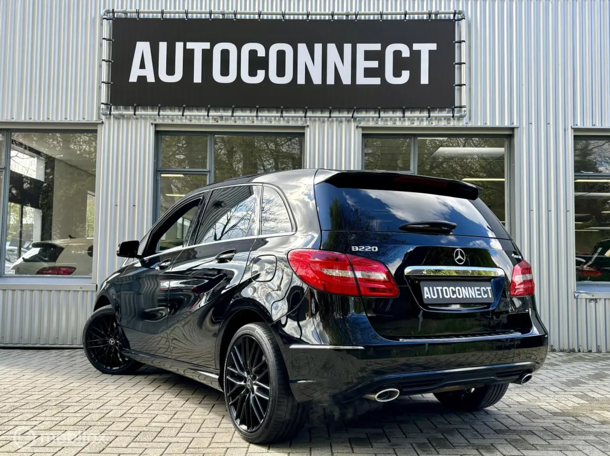 220 4MATIC HALF/LEDER, NAVI, CRUISE, PDC V+A, 184 PK