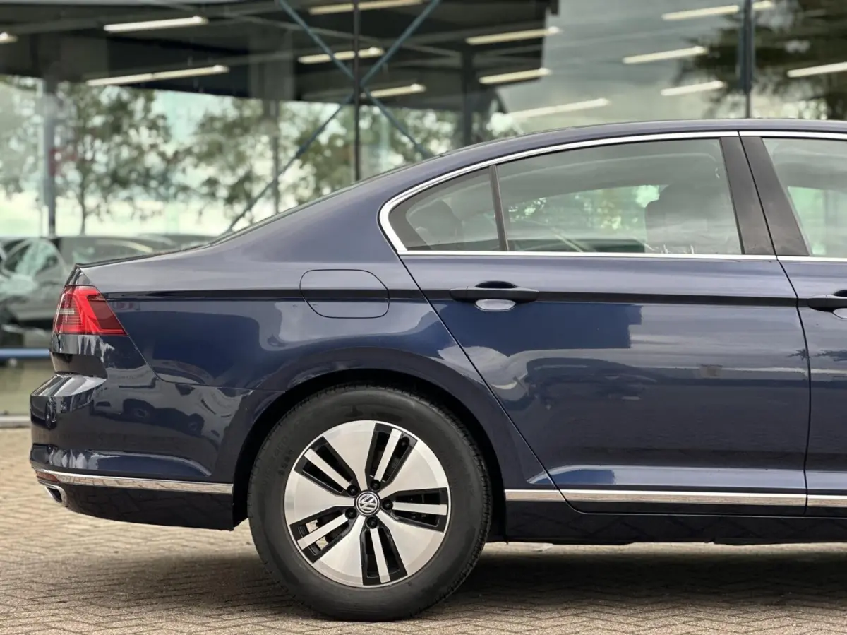 1.4 TSI GTE Plug-in DSG sedan 2017 1e eig