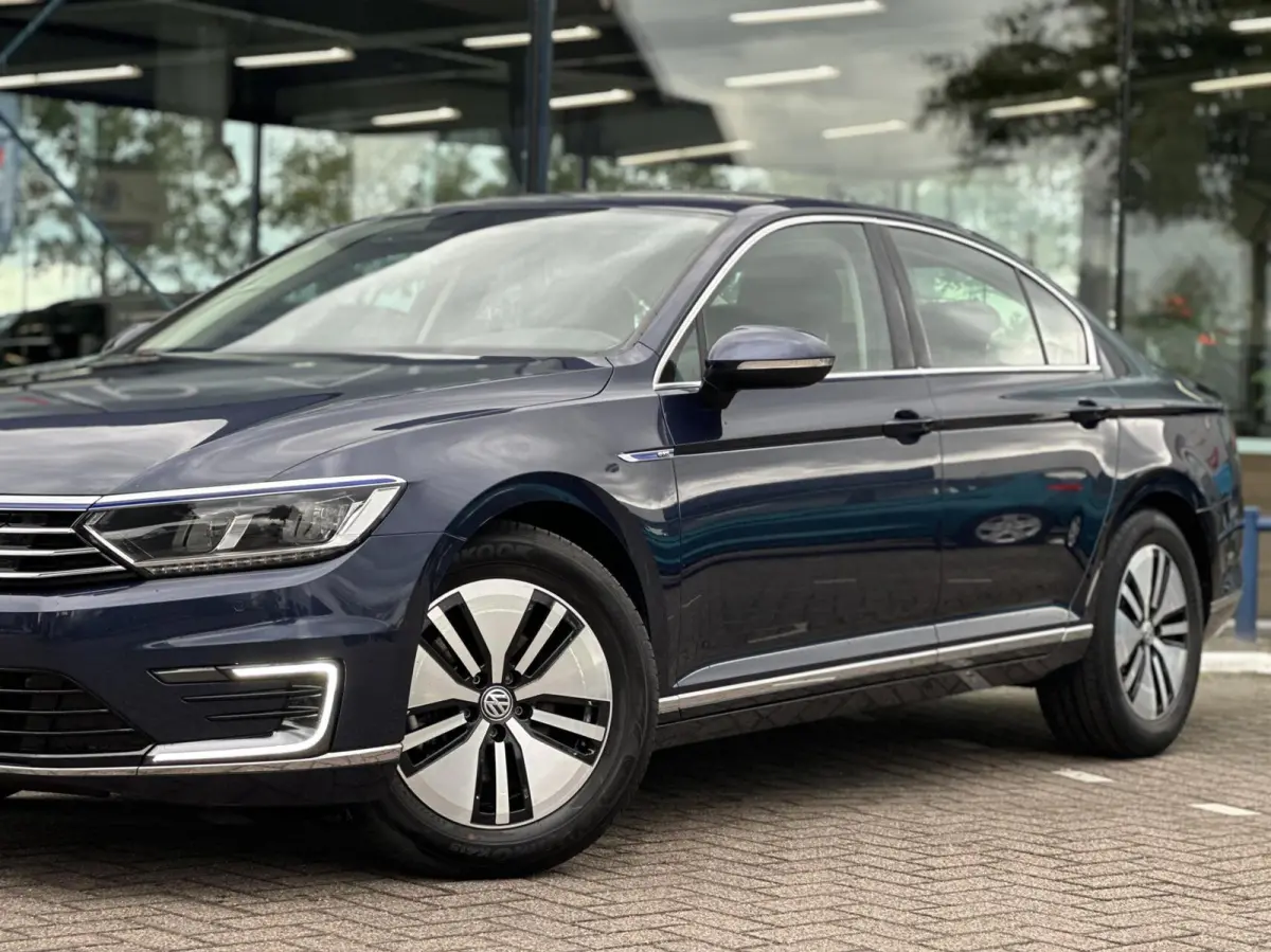 1.4 TSI GTE Plug-in DSG sedan 2017 1e eig