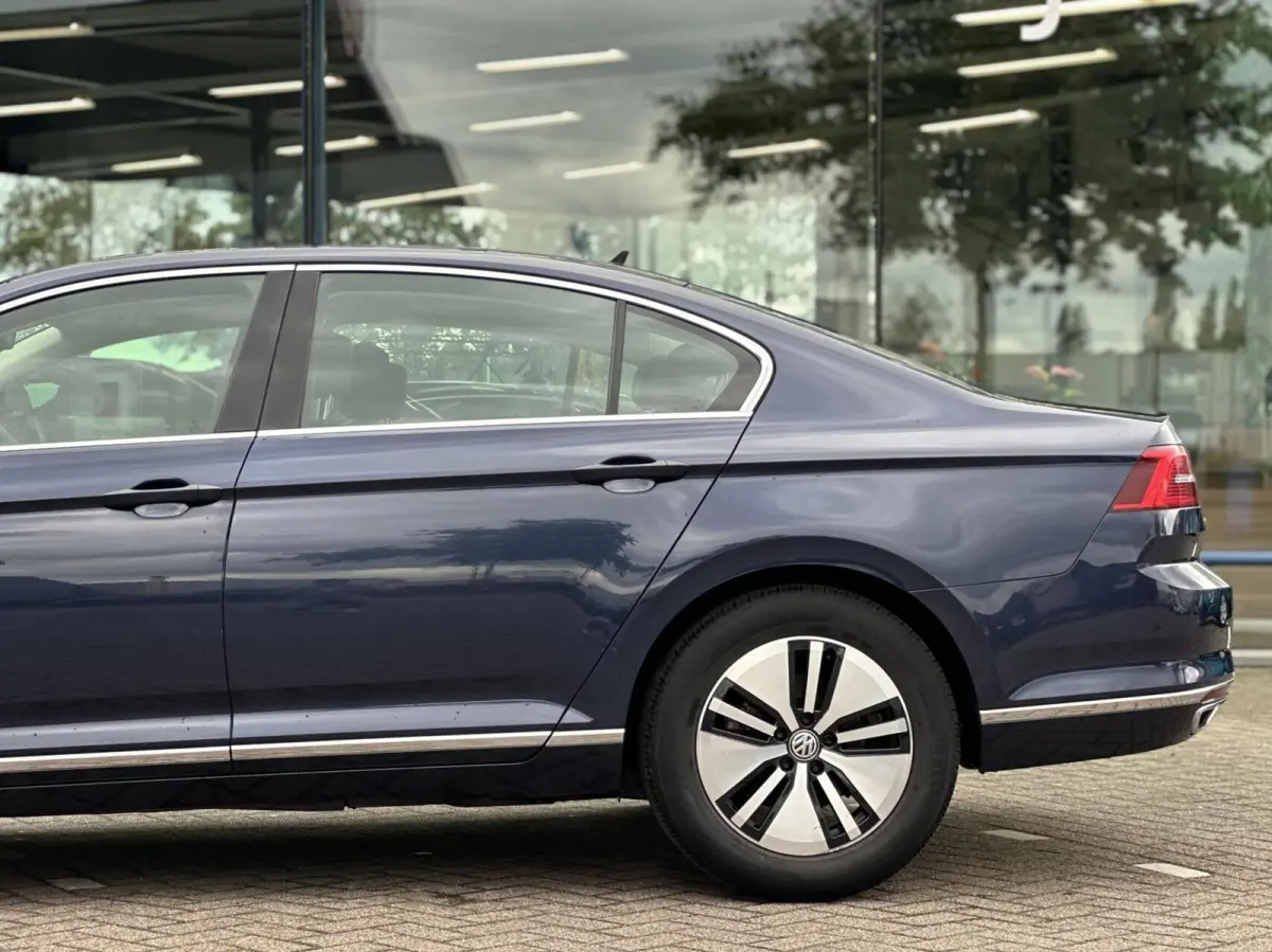 1.4 TSI GTE Plug-in DSG sedan 2017 1e eig