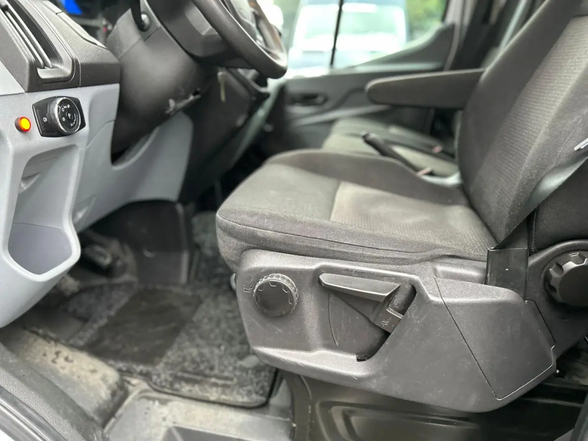 2.0 TDCI 130pk Bakwagen EURO 6 met laadbak+klep