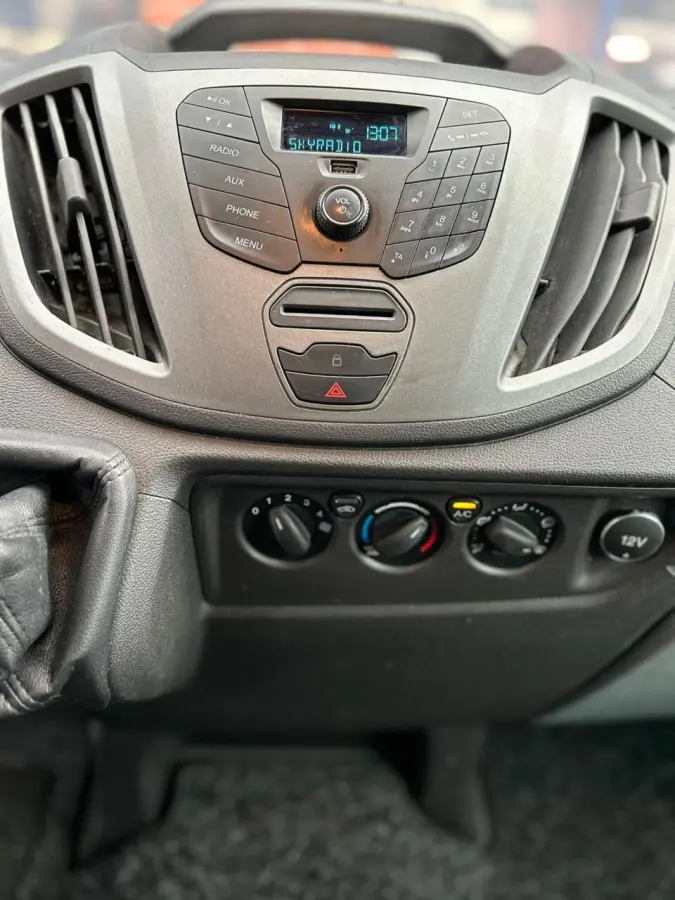 2.0 TDCI 130pk Bakwagen EURO 6 met laadbak+klep