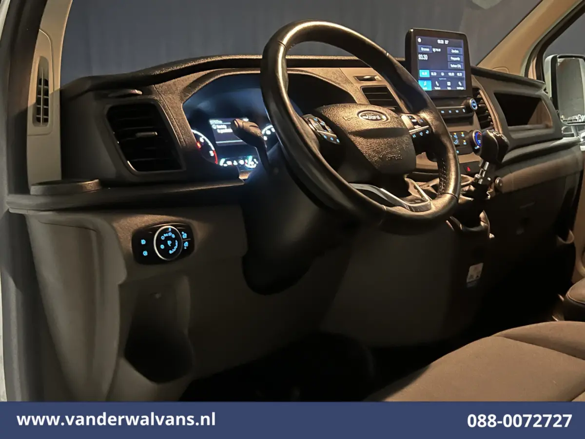 2.0 TDCI L2H1 Euro6 Airco | Camera | 2800kg trekvermogen | Apple Carplay | Cruisecontrol | LED | Parkeersensoren Android Auto, Verwarmde voorruit, Bijrijdersbank