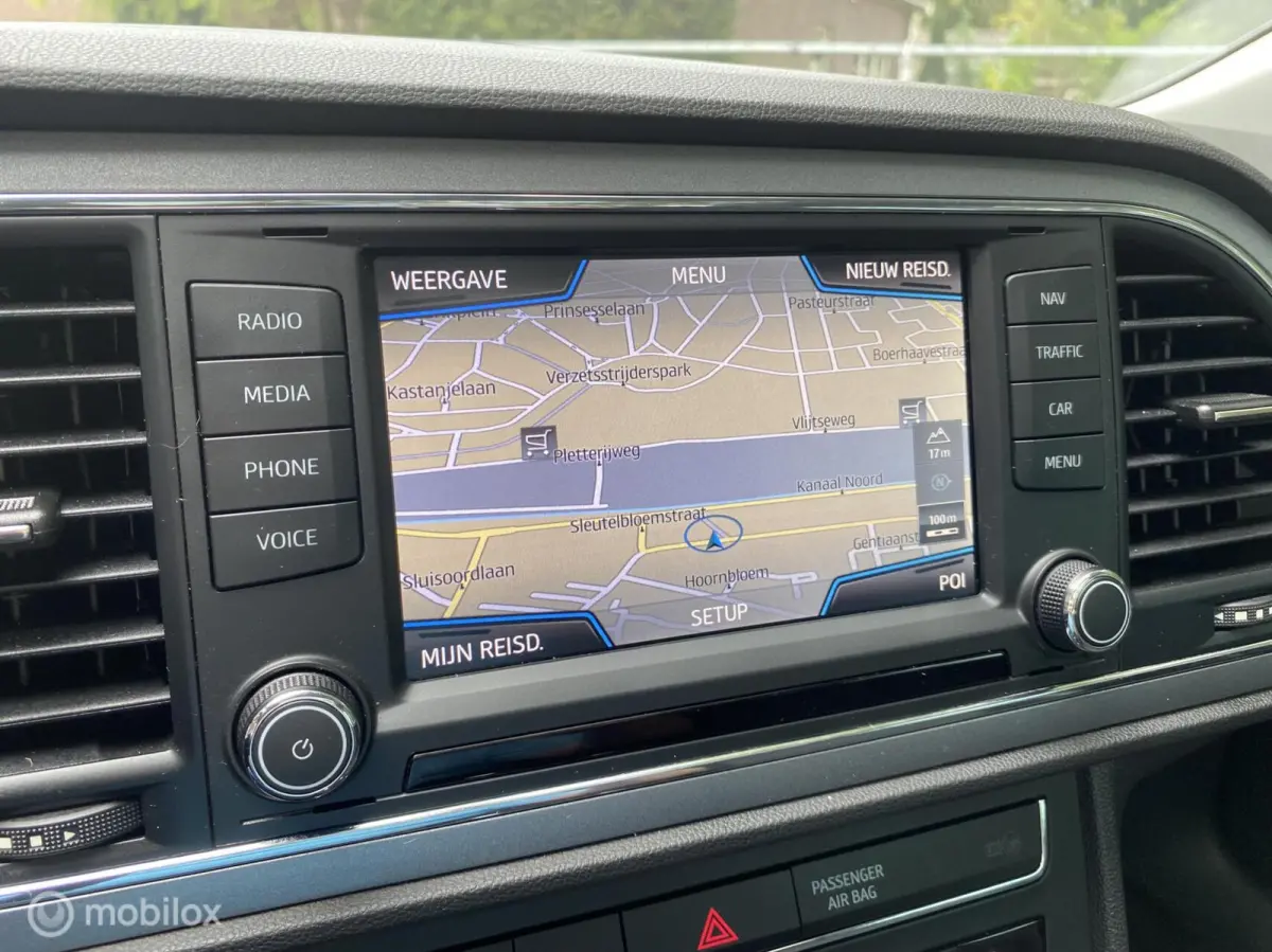 1.4 TSI FR, CRUISE, NAVI, PANODAK, PDC