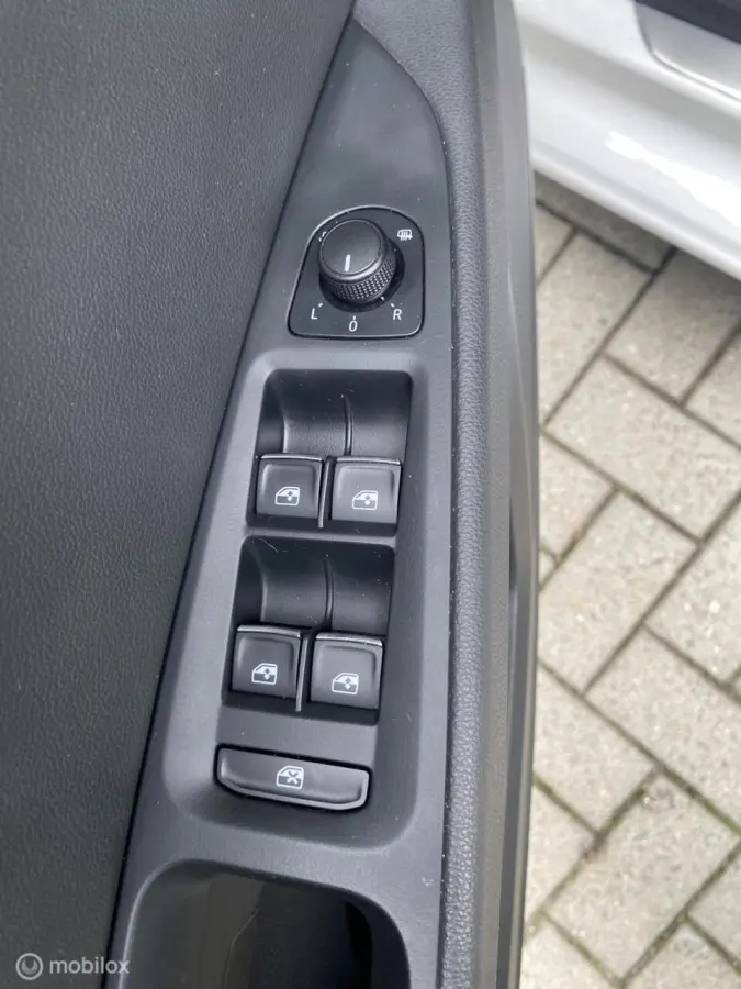 1.4 TSI FR, CRUISE, NAVI, PANODAK, PDC