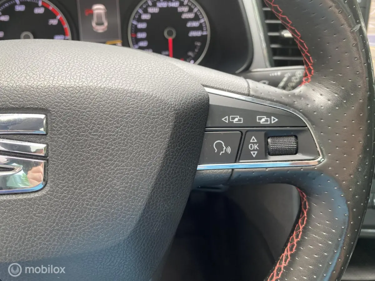 1.4 TSI FR, CRUISE, NAVI, PANODAK, PDC