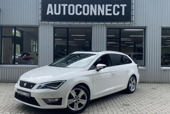 1.4 TSI FR, CRUISE, NAVI, PANODAK, PDC