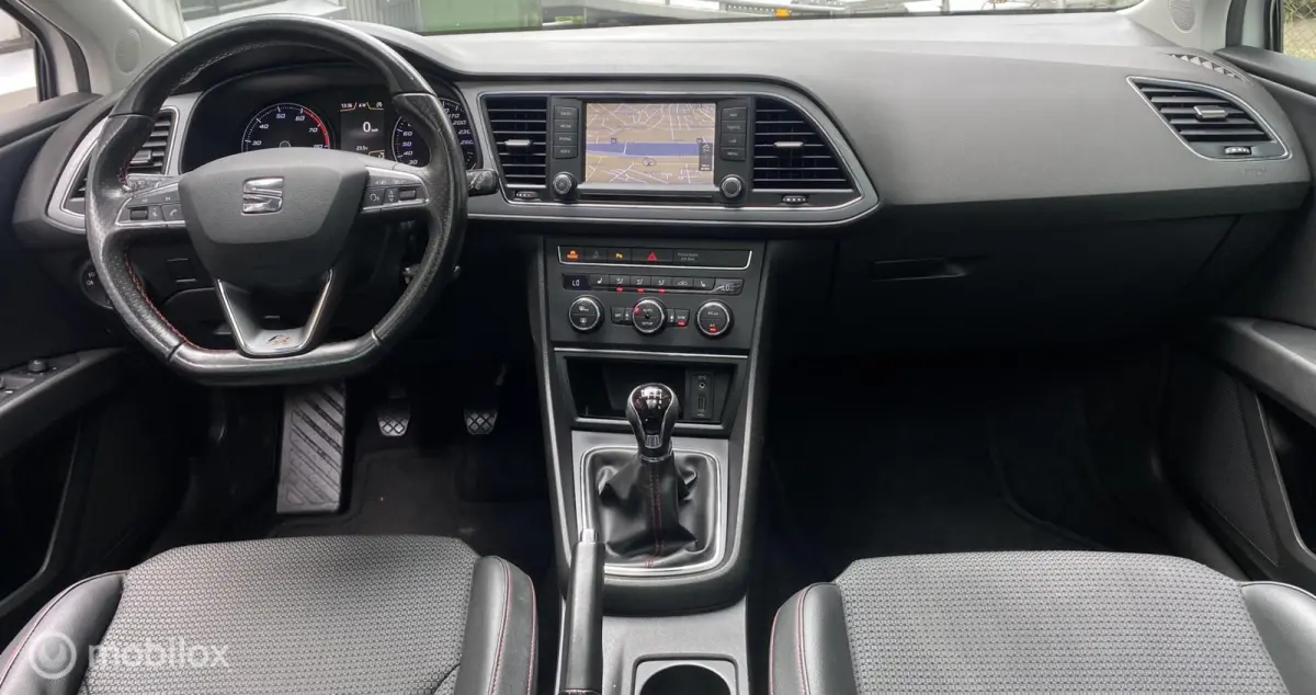 1.4 TSI FR, CRUISE, NAVI, PANODAK, PDC