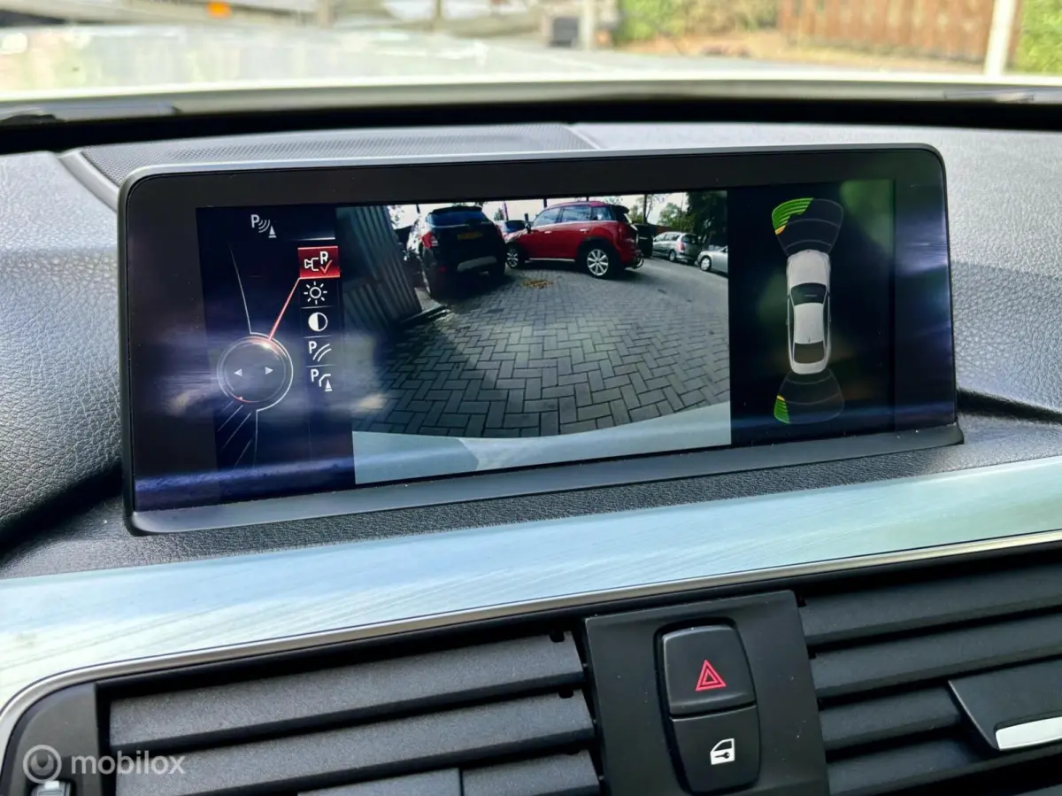 M4 4-SERIE. SCHUIFDAK, HARMAN/KARDON, VOL OPTIES.